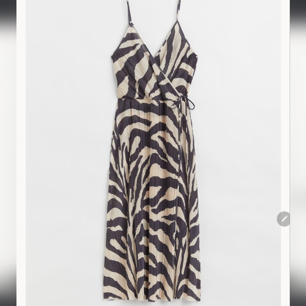 H&M Plisse Dress